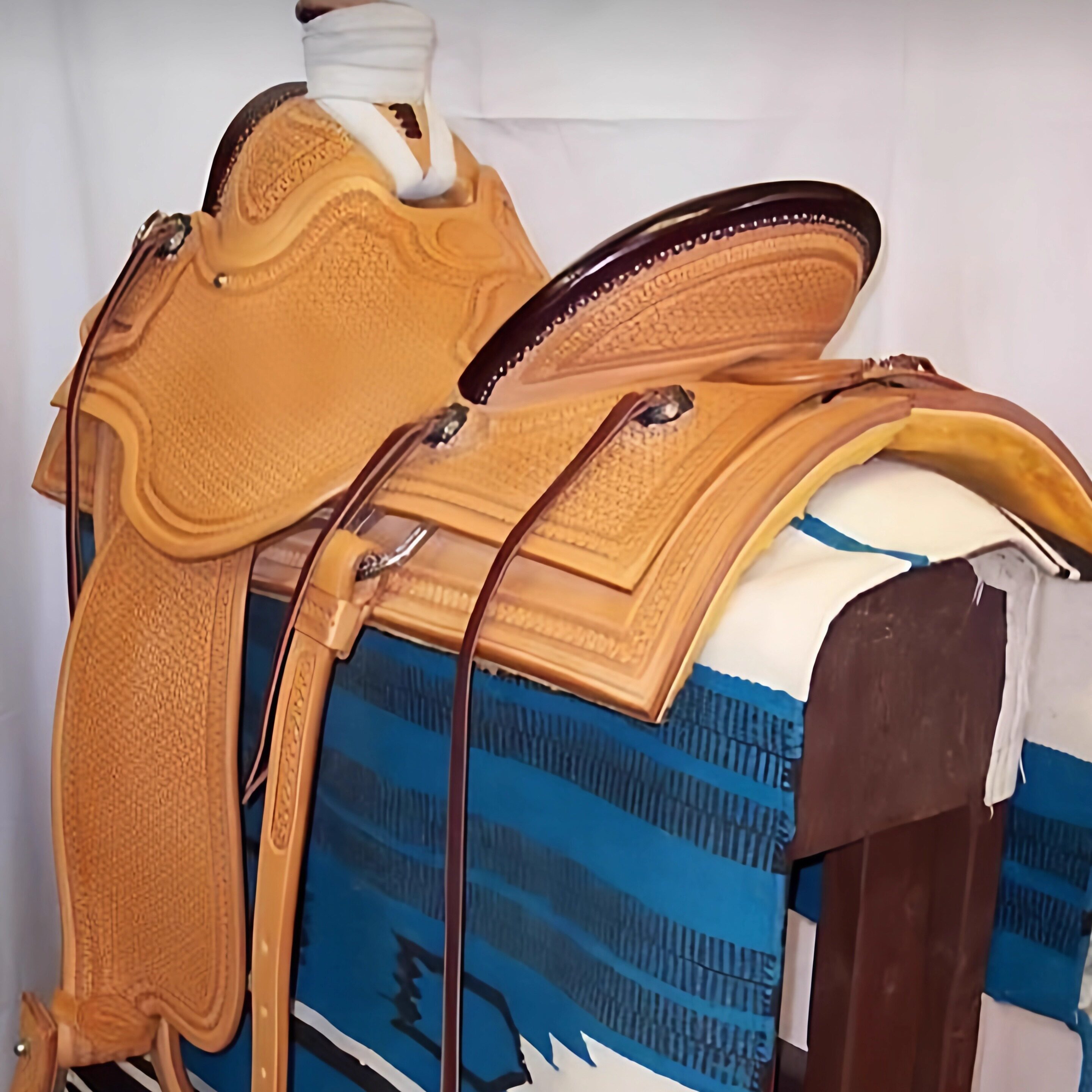 海外代购Saddle◎手作定制浅栗色配套马笼头和胸带西部越野马鞍