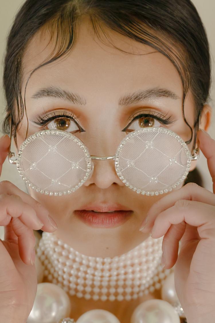 美国代购Glasses 手作华丽闪光水晶镶嵌蕾丝装饰圆形太阳眼镜