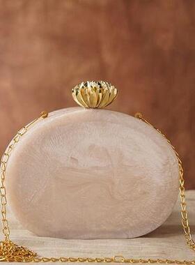 海外代购Handbag㊣ 手作简约精致椭圆形白色树脂手拿单肩斜挎包