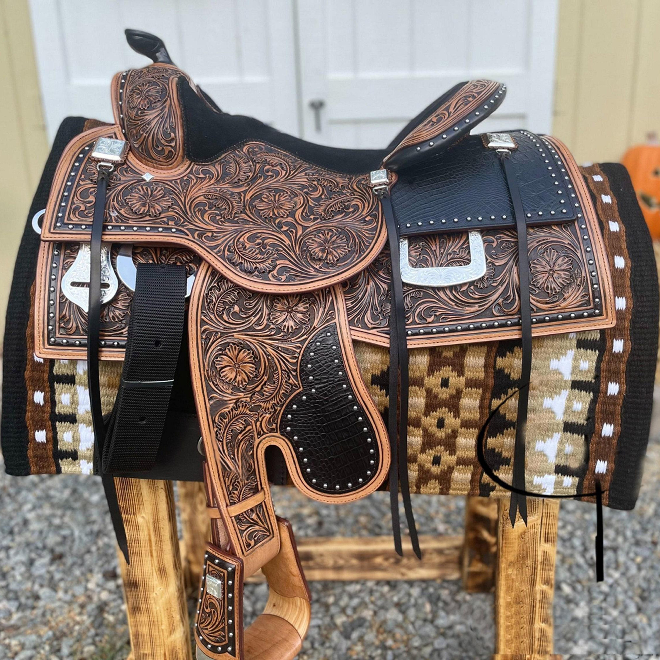 海外代购Saddle手作定制16英寸棕色与黑色组合配套胸甲西部马鞍