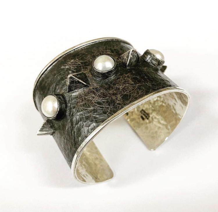 Cuff㊣美国代购 手作迷人复古珍珠镶嵌开口氧化纯银宽手镯