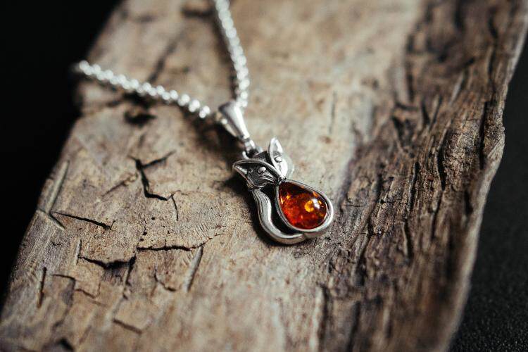 波兰代购Fox◇手作复古精致狐狸天然波罗的海琥珀925纯银女士项链