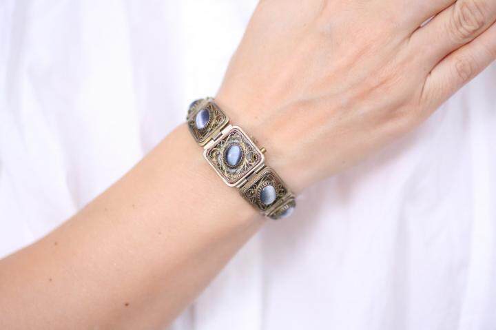 Wrist㊣俄罗斯代购 老式苏联女士手表猫眼石花丝手镯式机械手表