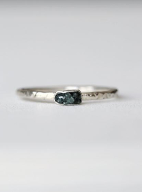 女纯银复古天然钻石镶嵌蓝钻戒指