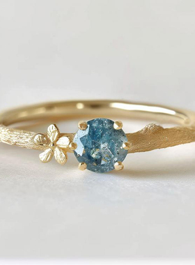 黄金天然蓝色钻石镶嵌戒指小花朵