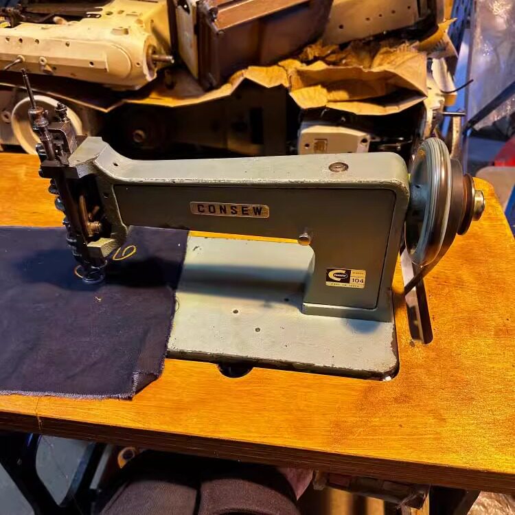 英国代购Machine㊣ 古着1980年代收藏简约精致便携链式缝纫刺绣机