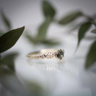 挪威代购Sapphire手作精灵树枝树皮绿色蓝宝石钻石14K黄金戒指