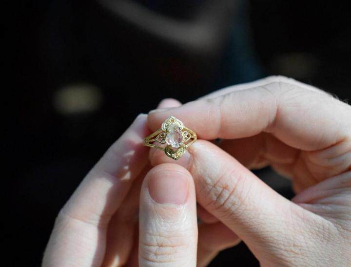 美国代购Diamond㊣ 手作华丽闪亮天然石英钻石镶嵌14K金花朵戒指