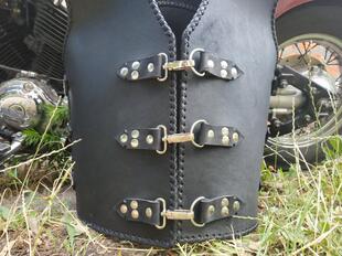 意大利代购 Biker◇手作浮雕压花皮革编织摩托车盔甲机车背心马甲