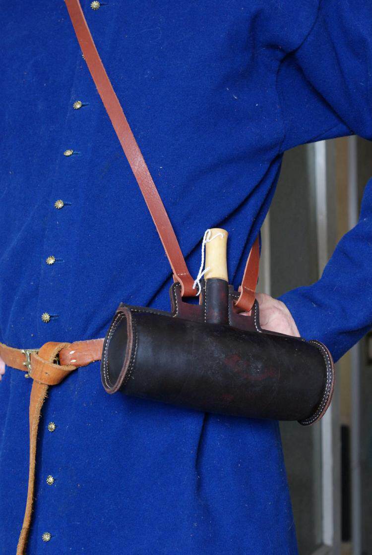 Flask㊣俄罗斯代购 手作迷人仿古真皮桶形烧瓶软木塞皮水袋皮囊