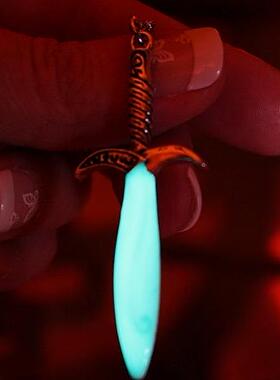 sword㊣加拿大代购夜光吊坠项链