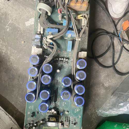议价ABB变频器驱动板，型号ACS510-01-060A-4，3