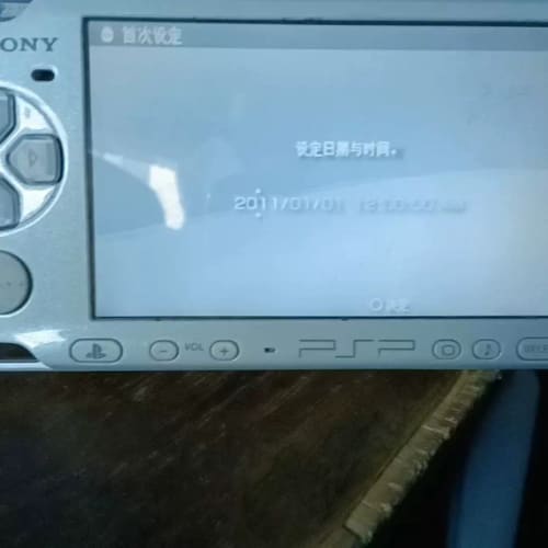 议价psp3000 ，成色如图，内存卡现配的64G赠送，看好下手