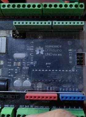 DFRobot DFRduino UNO R3开发板一套，带