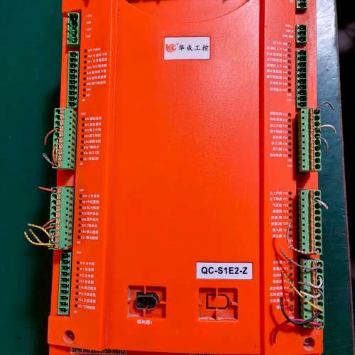 议价华成工控QC-S1E2-Z控制器 还有1个 成色如图  实物