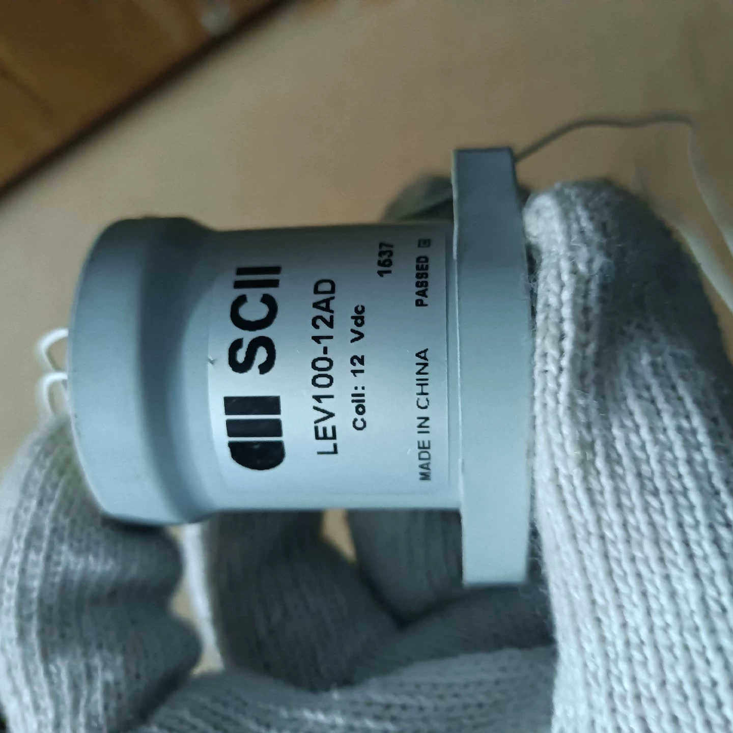 议价LEV100-12AD 继电器12V，成色漂亮