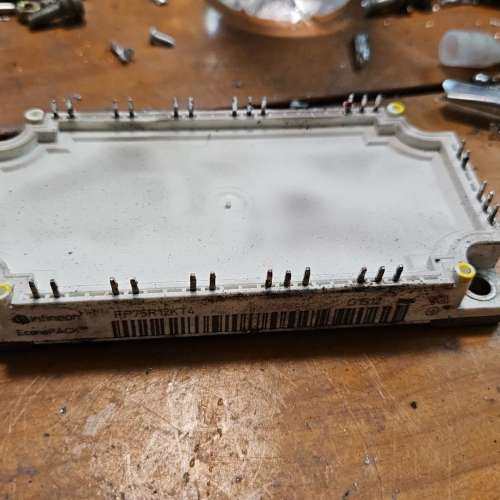 议价英飞凌模块FP75R12KT4拆机现货，功能正常，原字原码，