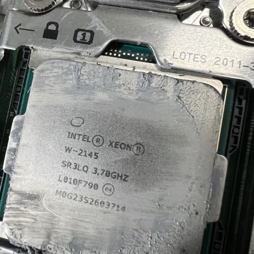 议价原装拆机 Intel Xeon W-2145处理器，主频3.
