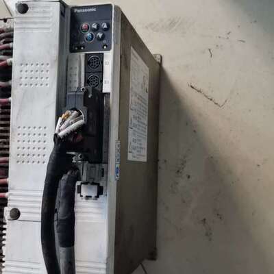 议价拆机成套伺服驱动器MFDDTB3A2。对应的电机也有