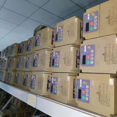 议价SJ200-004HFR   日立变频器   0.4kw