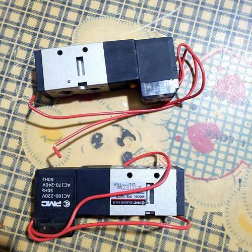 议价PS  140s  AC220V电磁阀PMC    2个全新