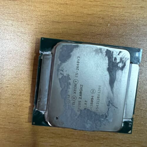 议价服务器拆机CPU：E5-2640V3 E5-2640v3，