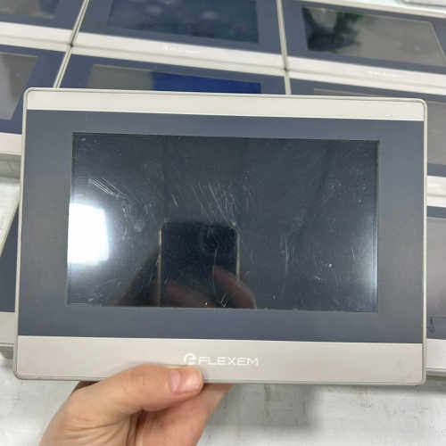 议价出售FLEXEM繁易7寸触摸屏，型号FE6070W，成色轻微