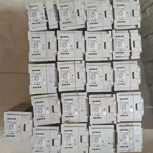 议价FX5U/64MT/ES 空壳子