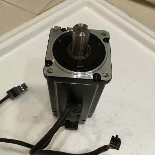 议价台达伺服电机ECMA-C10807SS，750W