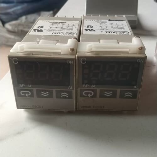议价 E5CST-R1KJ，拆机2个100。