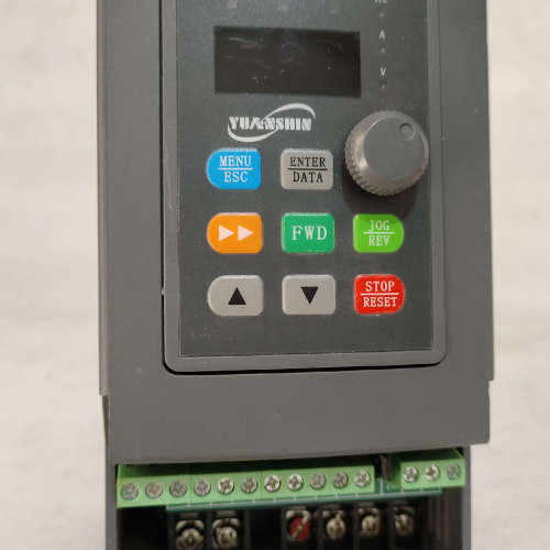 议价YX200-2S0004G 0.4KW源信变频器型号,拆机一