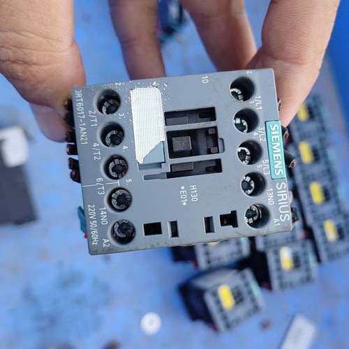 议价接触器 3RT6017-1AN21，220V AC，拆