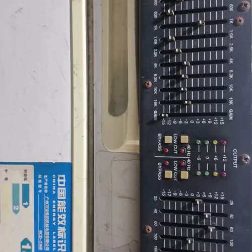 百威Q215均衡器 原装 成色以图为实物， 机器正常