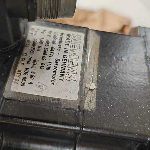 议价伺服电机，型号1FK6040-6AK71-1TH0。