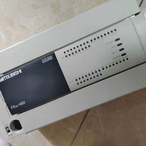 议价PLC，FX3U-48MT。功能完好，成色还不错