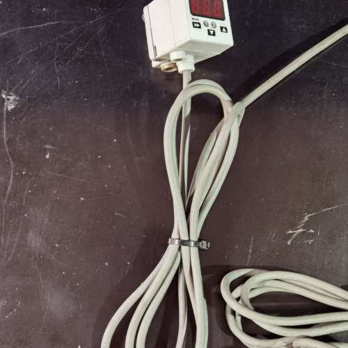 议价MPS-P3RC-G-MCONVUM气压表，二手拆机四个