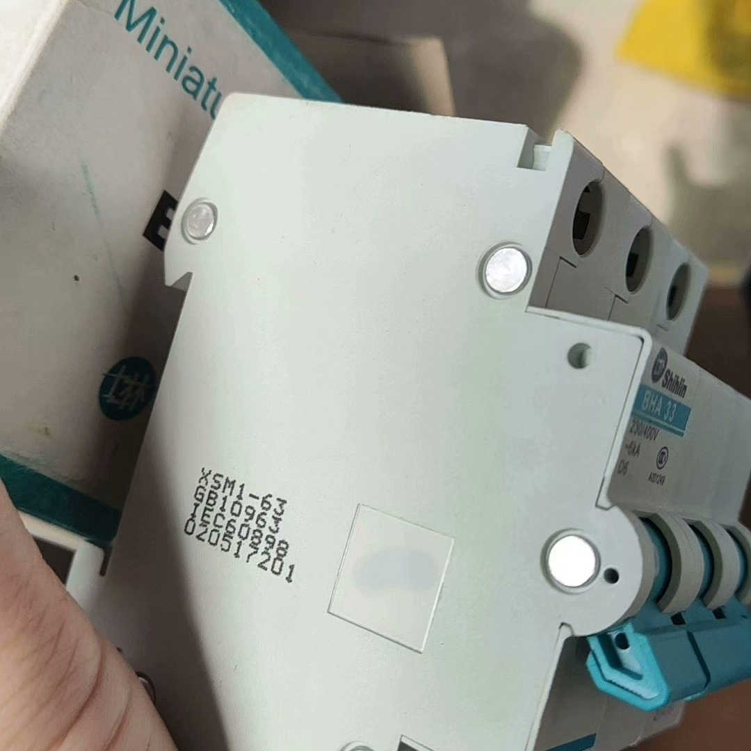 议价士林断路器BHA33  3P 一起13个