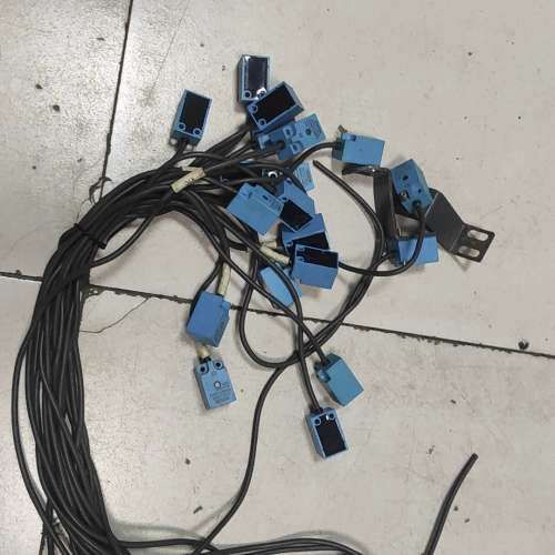 议价拆机接近开关CORON CLJ-C17-5ALB 一共有20