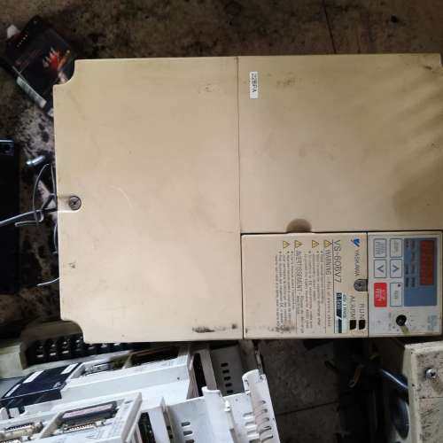 议价安川V7变频器CIMR-V7AT45P5 5.5kw 380