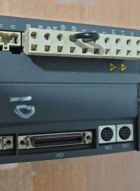 议价汇川高压伺服驱动器lS500AT5R4l一215功能正常