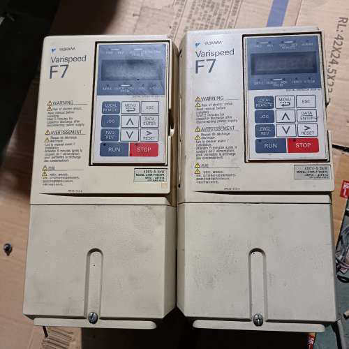 议价安川F7系列变频器 5.5KW 380V CIMR-F7B4