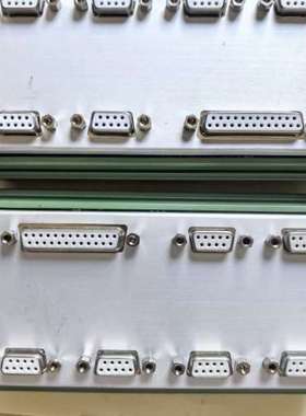 全新通讯接线口200，绿色外壳，带多个RS232接口，工