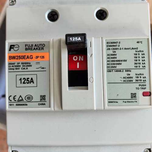 议价全新富士BW250EAG空气开关，3P 125A，原装正品带