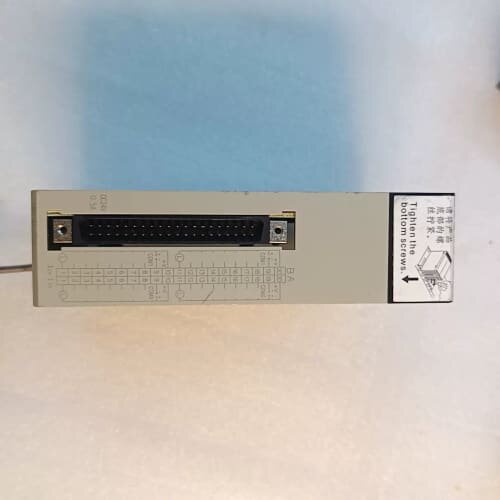 议价 CS1W-0D231 输出单模块 ，全