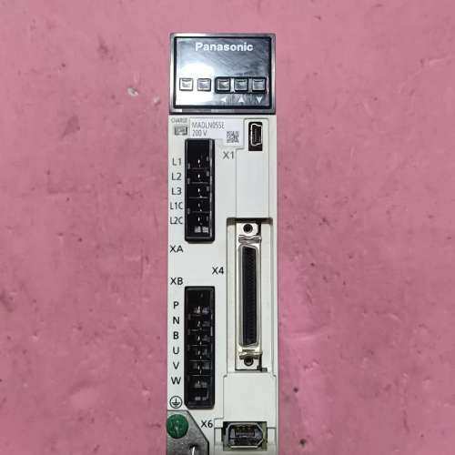 议价伺服驱动器MADLN05SE，100W单相交流供电，外观