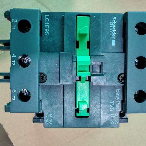 议价 LC1E95M5N 交流接触器