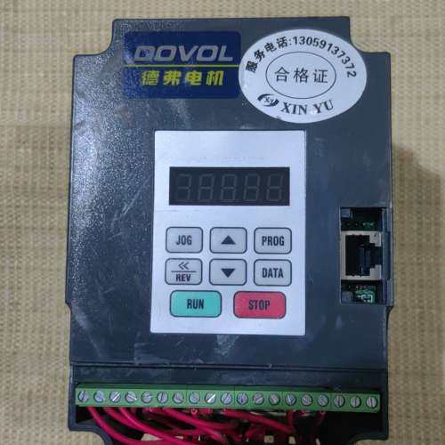 议价德弗电机变频器，型号DV300-2015-T，功率:1.5K