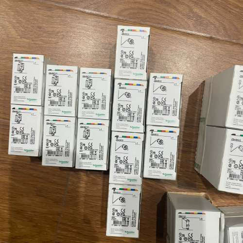 议价ZB4BD2  ZB4BG2 ZB4BZ102 ZB4BZ1