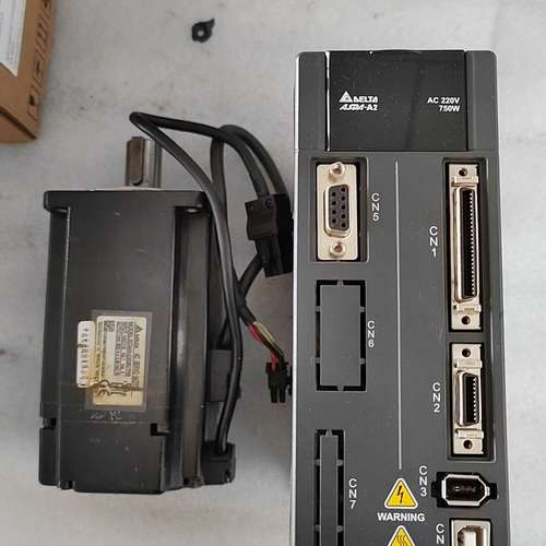 议价台达伺服驱动器一套，台达A2,750w一套，ASD-A2-0