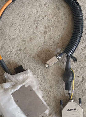 议价AMPSCSI串口线并口线D-SUB15，  D型连接器